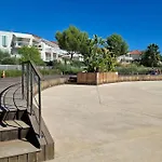Grand Front De Climatise-piscine-parking- Juan Les Pins Antibes