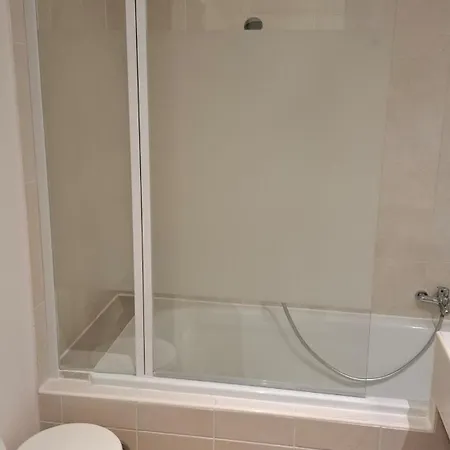 Grand Front De Climatise-piscine-parking- Juan Les Pins Apartment