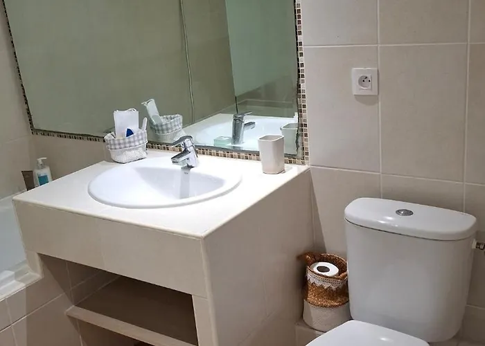 Apartment Grand Front De Climatise-piscine-parking- Juan Les Pins *